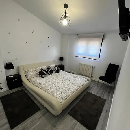 Luminosa Casa En Педренья